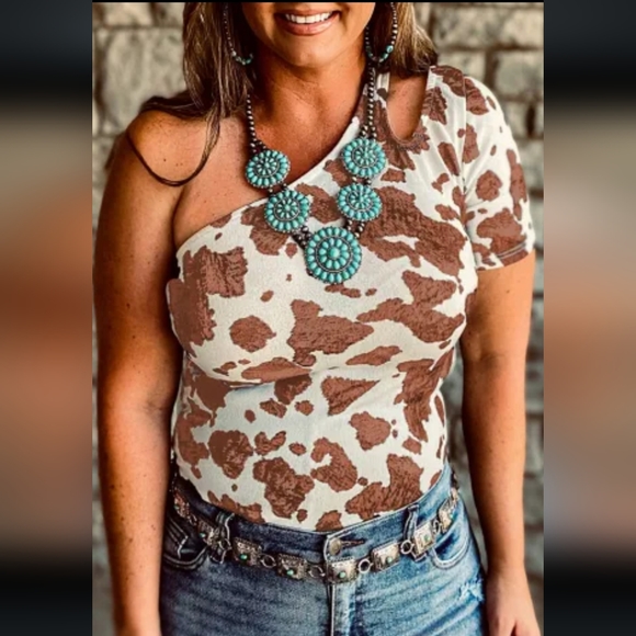 ♥️New brown cow print top - Picture 6 of 6